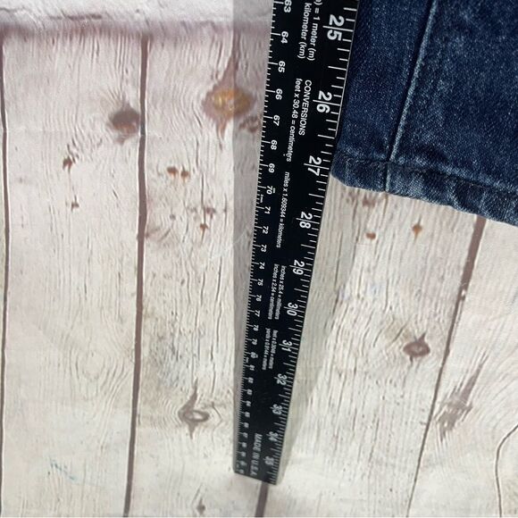 Old Navy Women's Power Straight High Rise Jeans - Picture 7 of 7